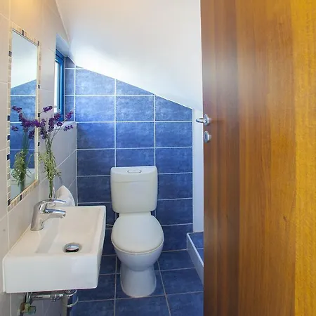 Villa Nicol 4 *