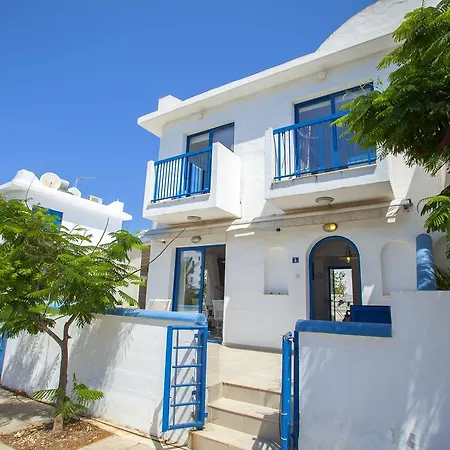Nicol 4 Protaras